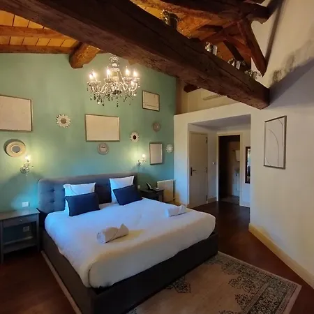 Bed & Breakfast D'hotes Du Chateau